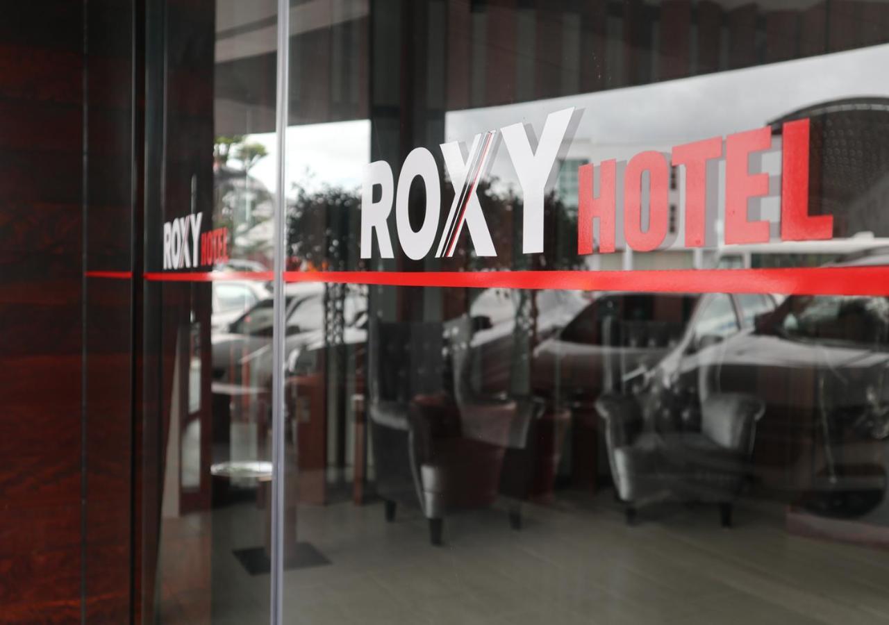 Roxy Hotel Serian Exterior photo